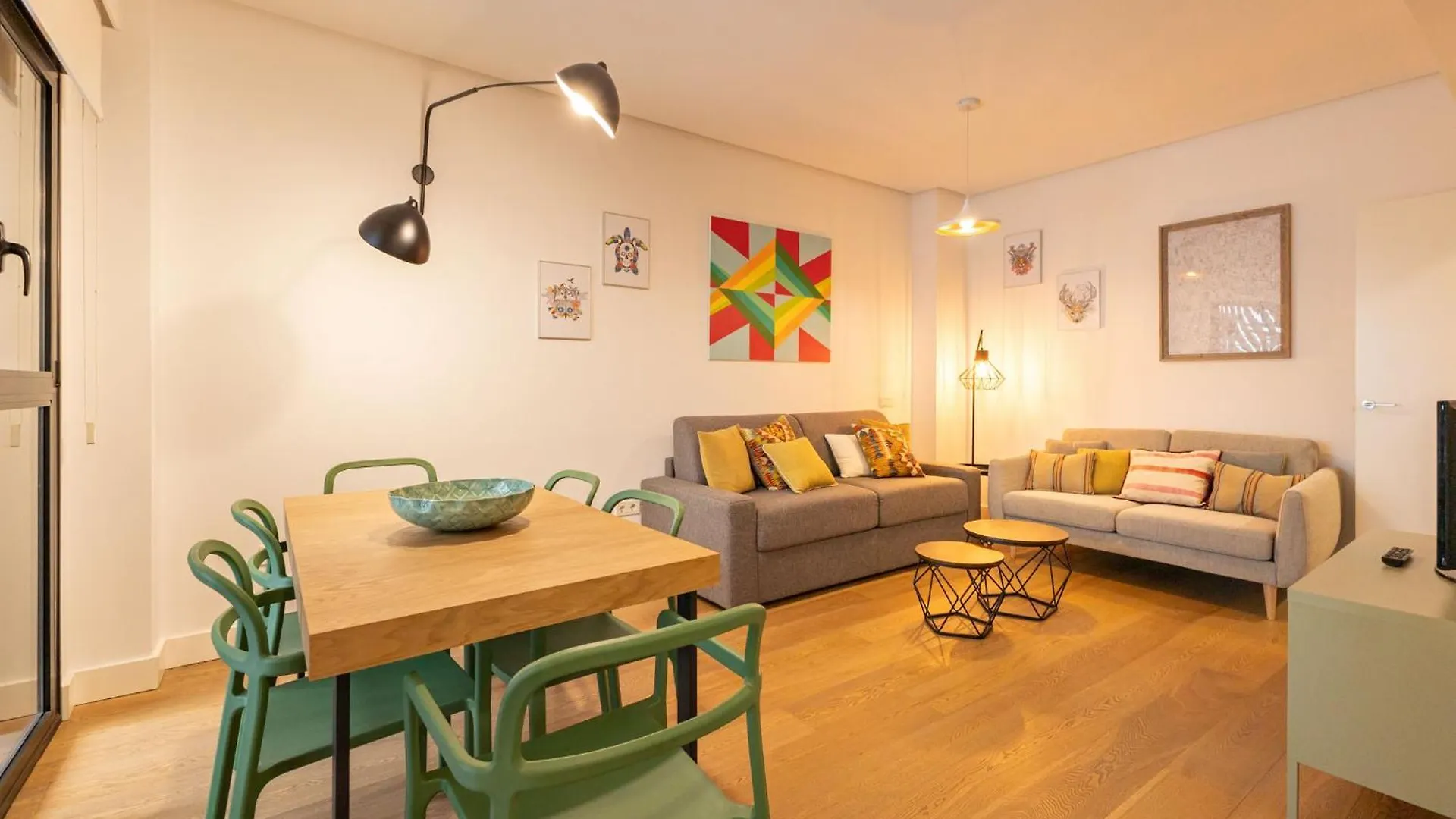 Cathedral Apartment Welcome Wheelchairs 6 Pax Sevilla