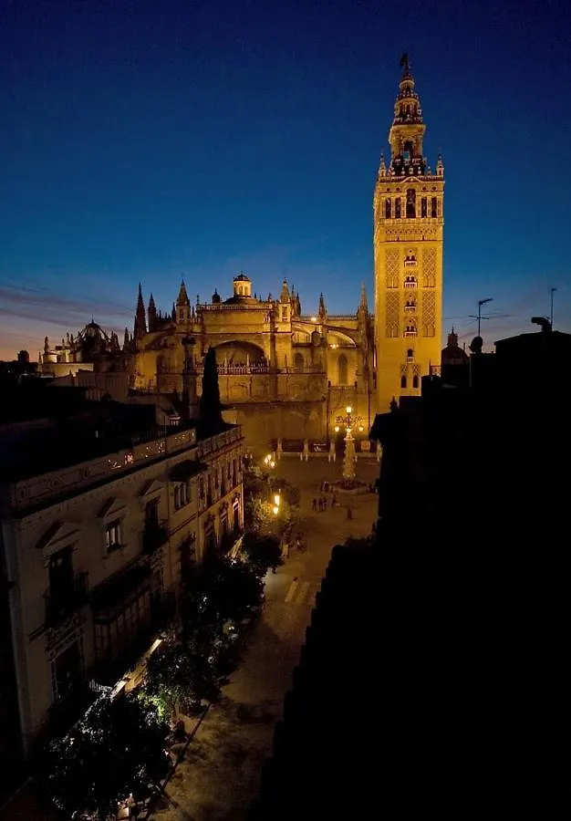 Cathedral Apartment Welcome Wheelchairs 6 Pax Séville Espagne
