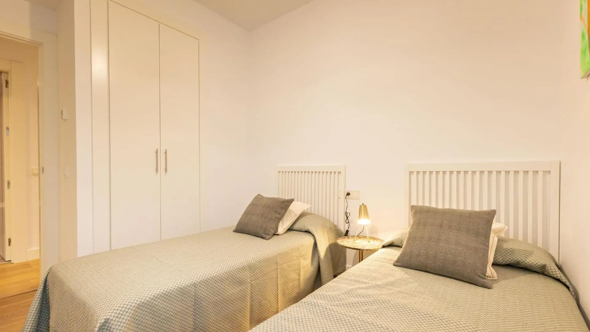 Cathedral Apartment Welcome Wheelchairs 6 Pax Séville